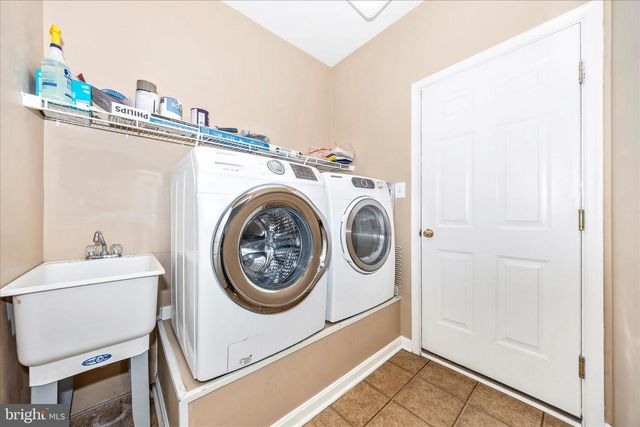 250 DINWIDDIE WAY, Kearneysville, WV 25430
