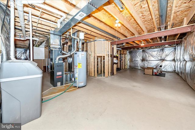 250 DINWIDDIE WAY, Kearneysville, WV 25430
