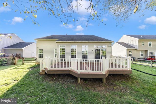 250 DINWIDDIE WAY, Kearneysville, WV 25430