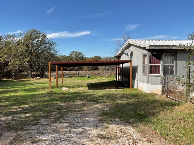 125 Rock Salt Court, Springtown, TX 76082