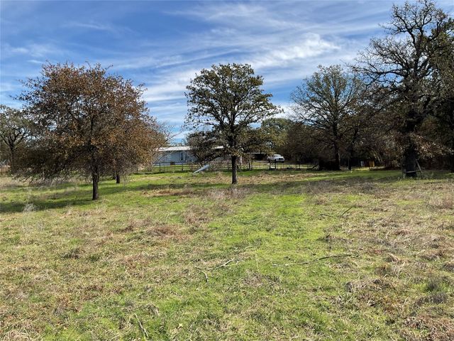 125 Rock Salt Court, Springtown, TX 76082