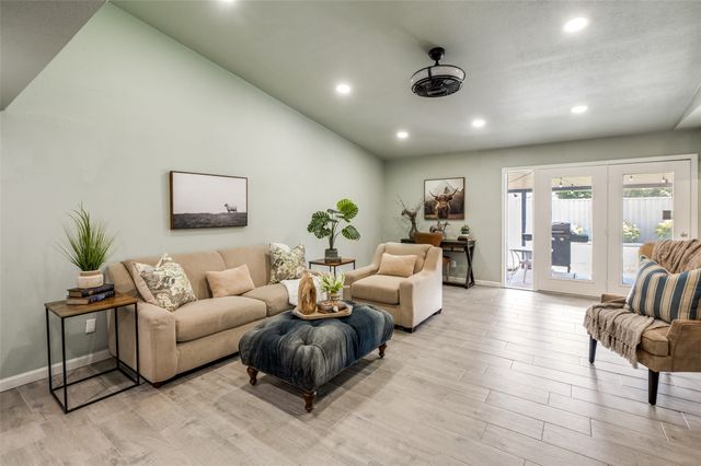 2008 Haymeadow, Carrollton, TX 75007