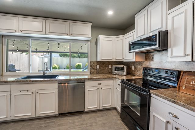 2008 Haymeadow, Carrollton, TX 75007