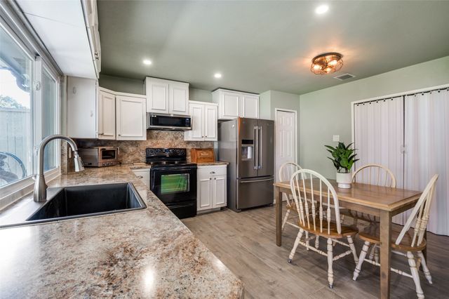 2008 Haymeadow, Carrollton, TX 75007