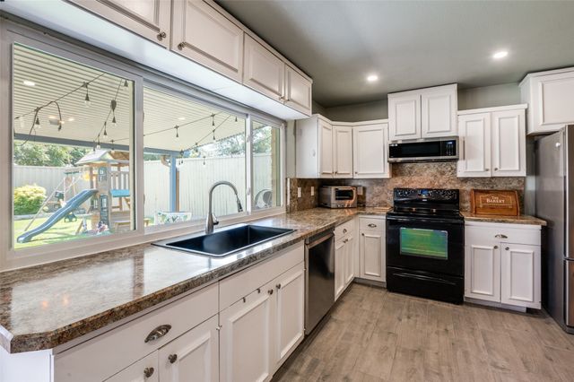 2008 Haymeadow, Carrollton, TX 75007