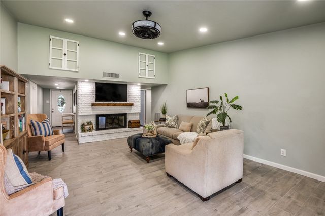 2008 Haymeadow, Carrollton, TX 75007