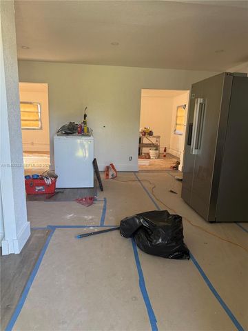 2910 NW 25th St, Fort Lauderdale, FL 33311