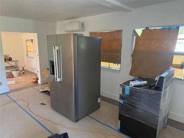 2910 NW 25th St, Fort Lauderdale, FL 33311