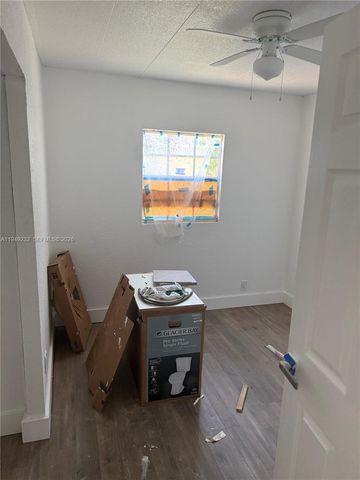 2910 NW 25th St, Fort Lauderdale, FL 33311