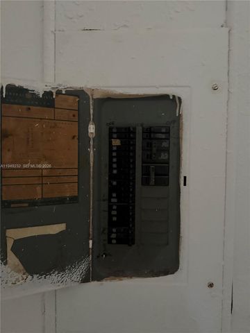 2910 NW 25th St, Fort Lauderdale, FL 33311