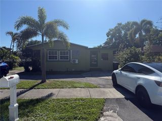 2910 NW 25th St, Fort Lauderdale, FL 33311