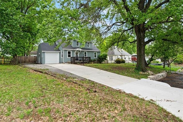 3101 S 9th Place, Kansas City, KS 66103