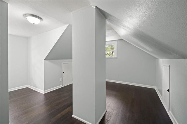 3101 S 9th Place, Kansas City, KS 66103