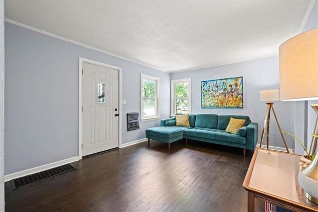 3101 S 9th Place, Kansas City, KS 66103