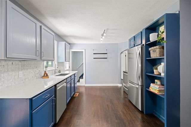 3101 S 9th Place, Kansas City, KS 66103