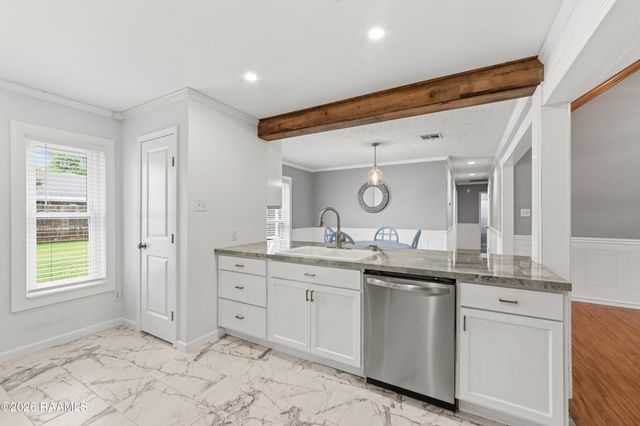 104 Silver Medal Drive, Lafayette, LA 70506