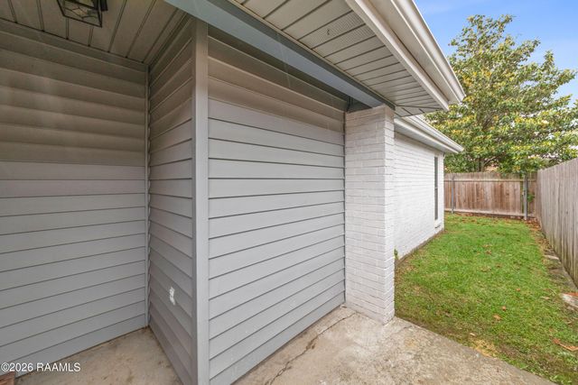 104 Silver Medal Drive, Lafayette, LA 70506