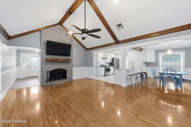 104 Silver Medal Drive, Lafayette, LA 70506