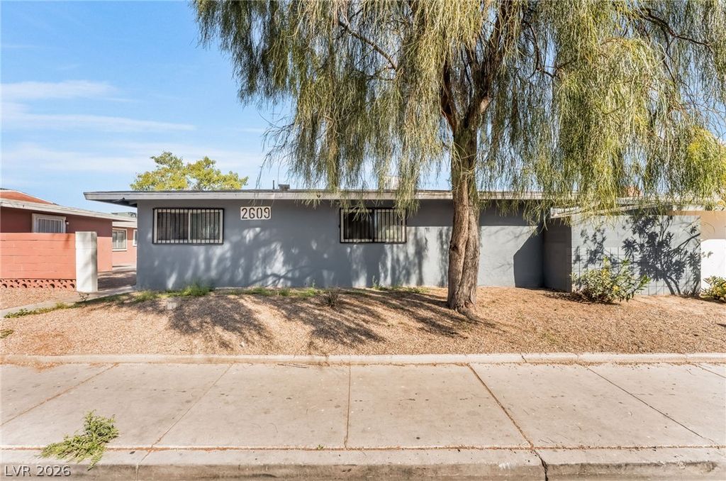 2609 Cedar Avenue, Las Vegas, NV 89101 — exterior