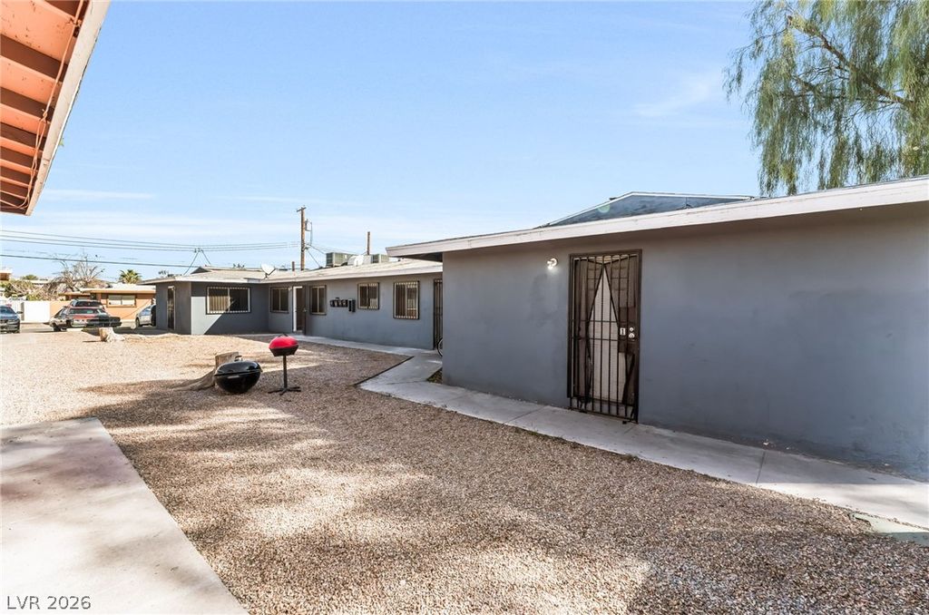 2609 Cedar Avenue, Las Vegas, NV 89101 — photo 4