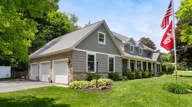 10295 Queen Road, Plymouth, IN 46563