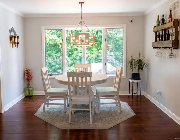 10295 Queen Road, Plymouth, IN 46563