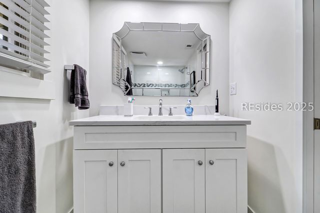 1 Stoney Creek Rd Apt 265, Hilton Head Island, SC 29928