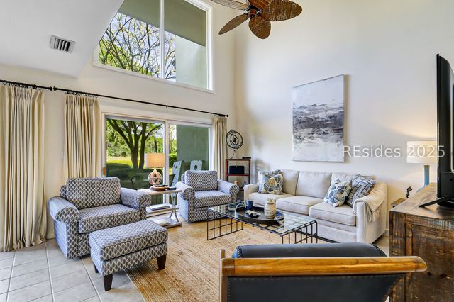 1 Stoney Creek Rd Apt 265, Hilton Head Island, SC 29928