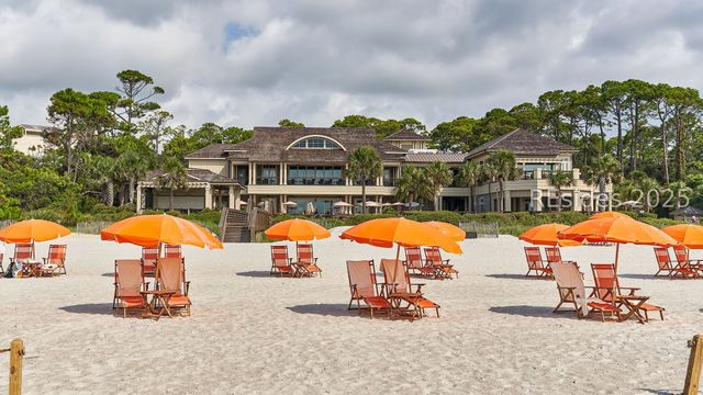 1 Stoney Creek Rd Apt 265, Hilton Head Island, SC 29928