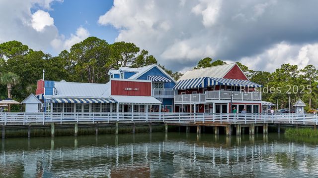 1 Stoney Creek Rd Apt 265, Hilton Head Island, SC 29928