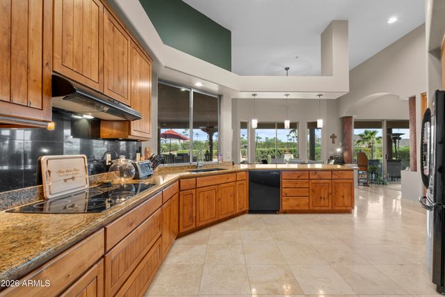 10275 N NICKLAUS Drive, Fountain Hills, AZ 85268