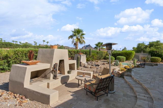10275 N NICKLAUS Drive, Fountain Hills, AZ 85268