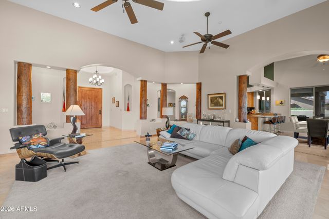 10275 N NICKLAUS Drive, Fountain Hills, AZ 85268