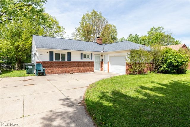1346 Ranchland Drive, Mayfield Heights, OH 44124