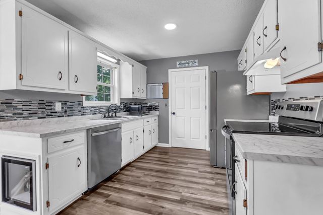 3230 N Senseney Cir, Clarksville, TN 37042