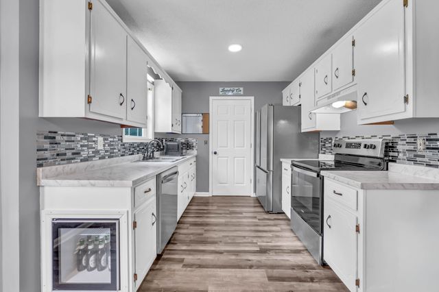 3230 N Senseney Cir, Clarksville, TN 37042