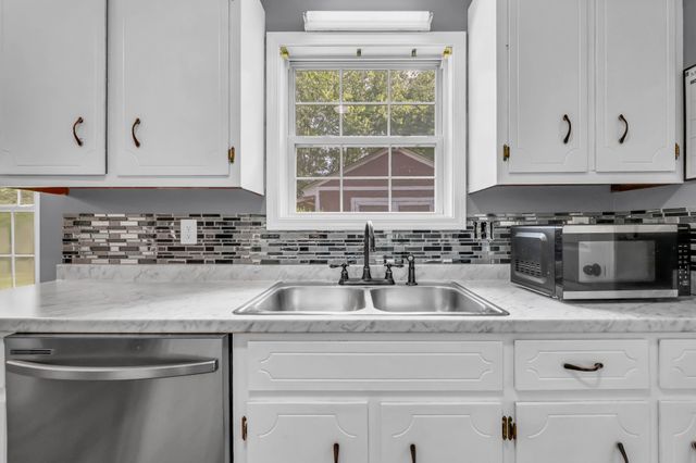 3230 N Senseney Cir, Clarksville, TN 37042