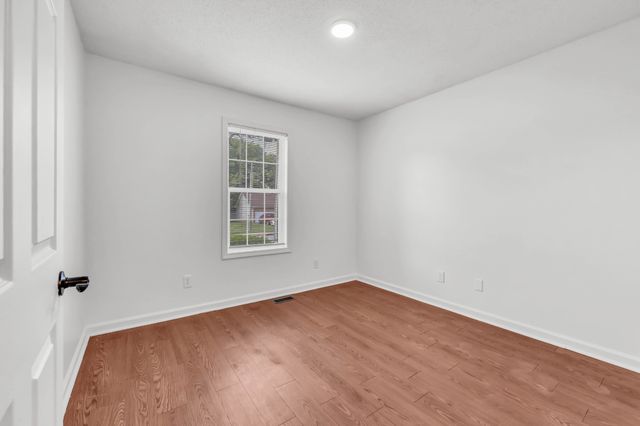3230 N Senseney Cir, Clarksville, TN 37042