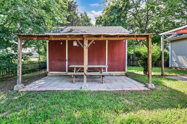 3230 N Senseney Cir, Clarksville, TN 37042