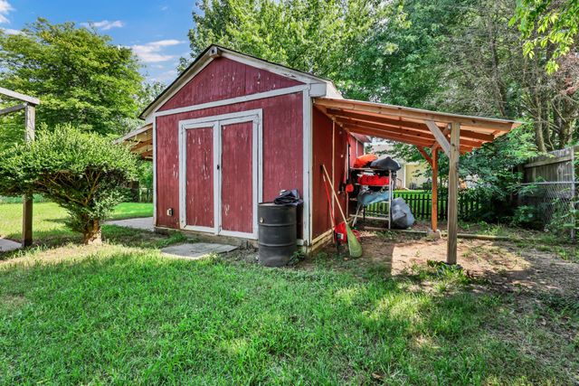 3230 N Senseney Cir, Clarksville, TN 37042