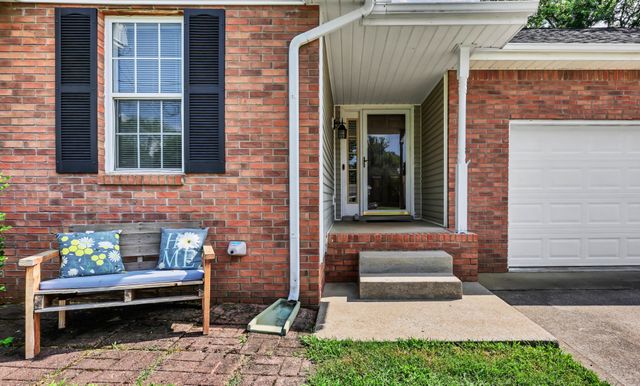 3230 N Senseney Cir, Clarksville, TN 37042