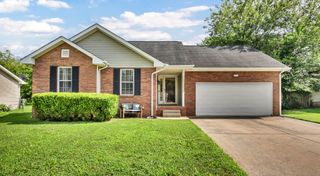3230 N Senseney Cir, Clarksville, TN 37042