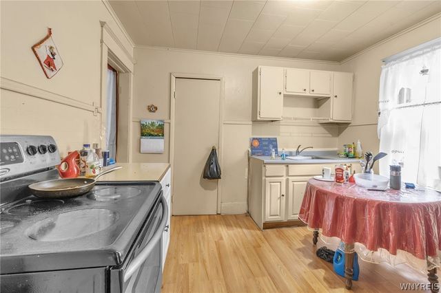 72 Sunset Street, Buffalo, NY 14207