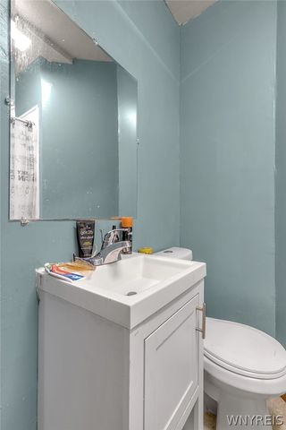 72 Sunset Street, Buffalo, NY 14207