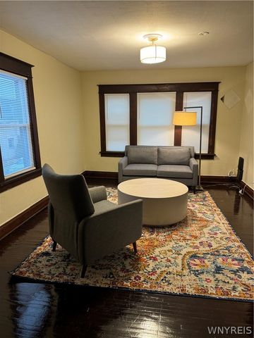 72 Sunset Street, Buffalo, NY 14207