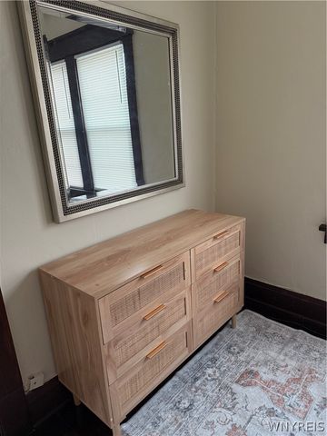 72 Sunset Street, Buffalo, NY 14207