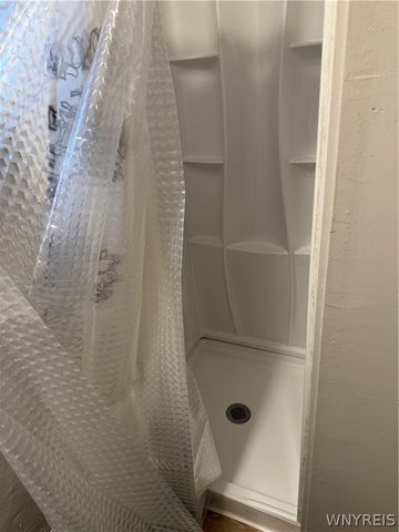 72 Sunset Street, Buffalo, NY 14207