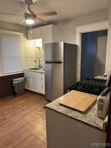 72 Sunset Street, Buffalo, NY 14207