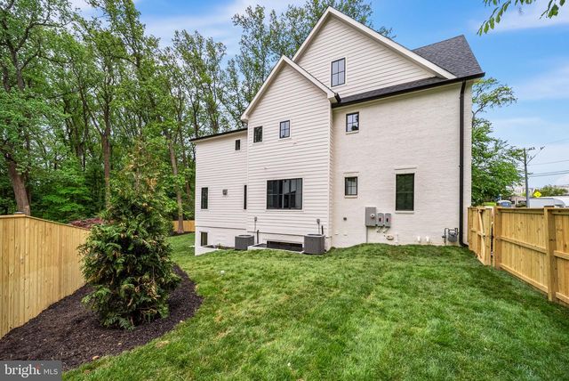 4624 26TH ST N, Arlington, VA 22207