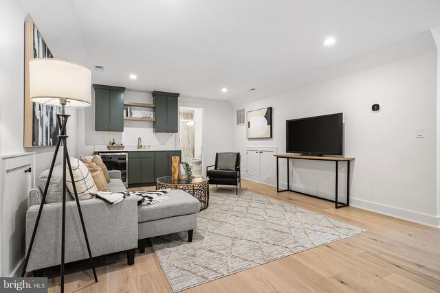 4624 26TH ST N, Arlington, VA 22207